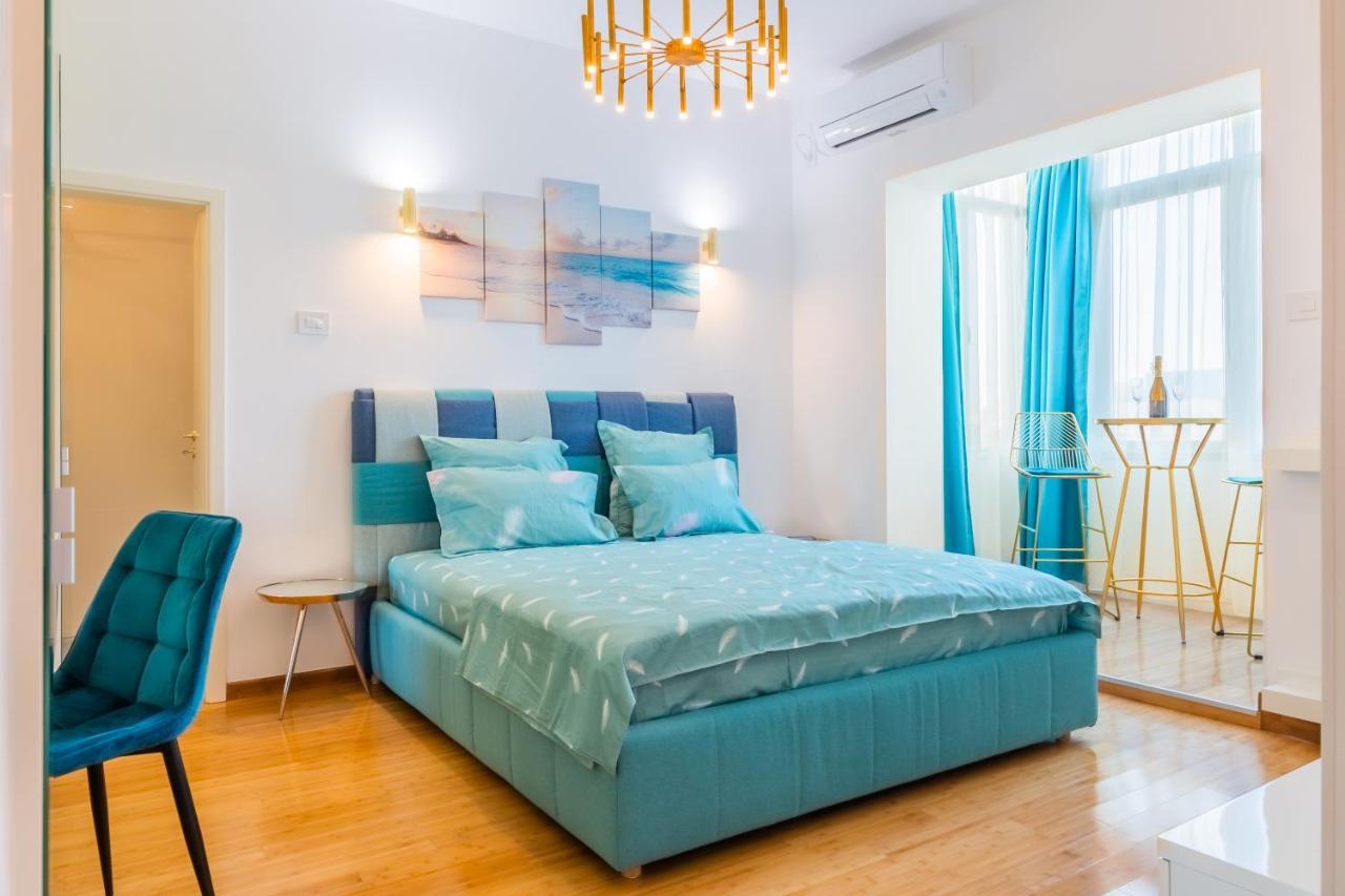 New Studio Carturesti - City Center بوخارست المظهر الخارجي الصورة