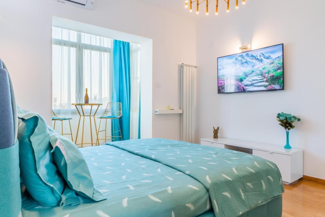 New Studio Carturesti - City Center بوخارست المظهر الخارجي الصورة